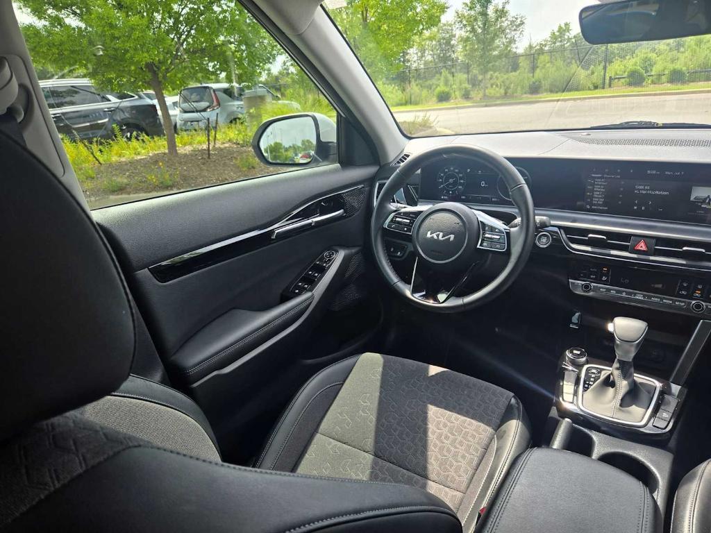 used 2024 Kia Seltos car, priced at $23,771