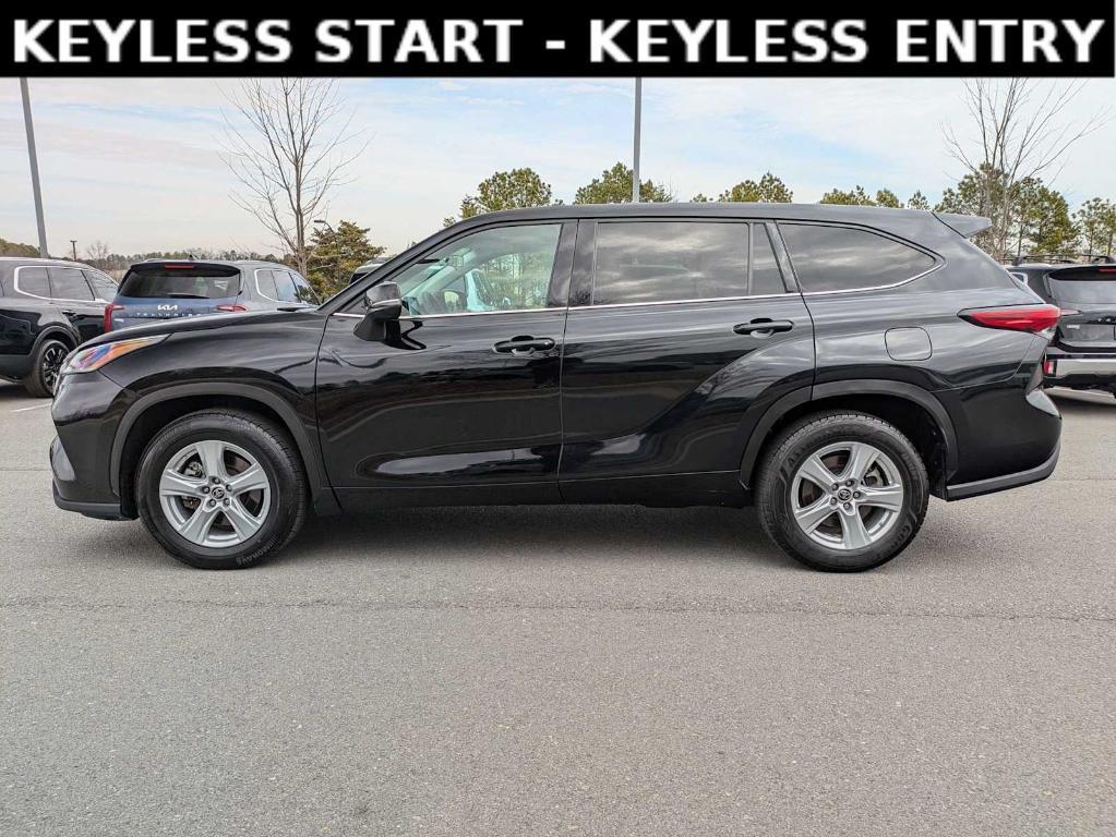 used 2021 Toyota Highlander car, priced at $26,826