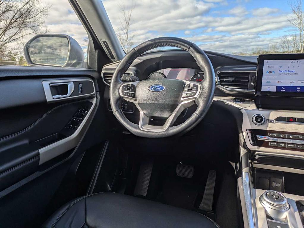 used 2023 Ford Explorer car, priced at $28,138