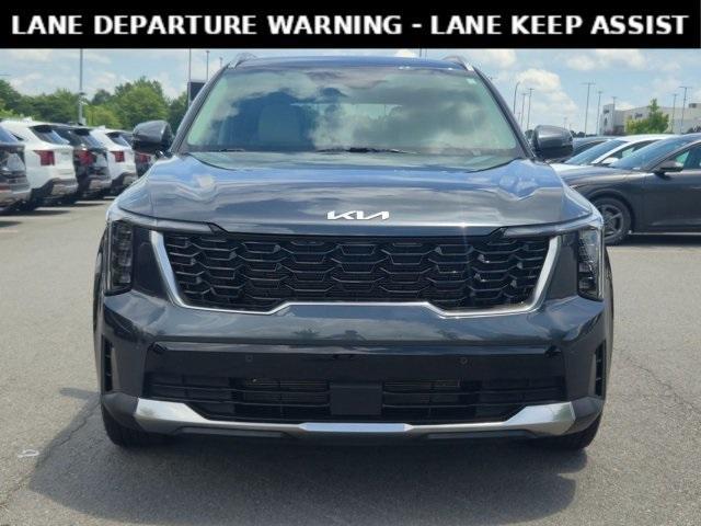 used 2025 Kia Sorento car, priced at $34,990