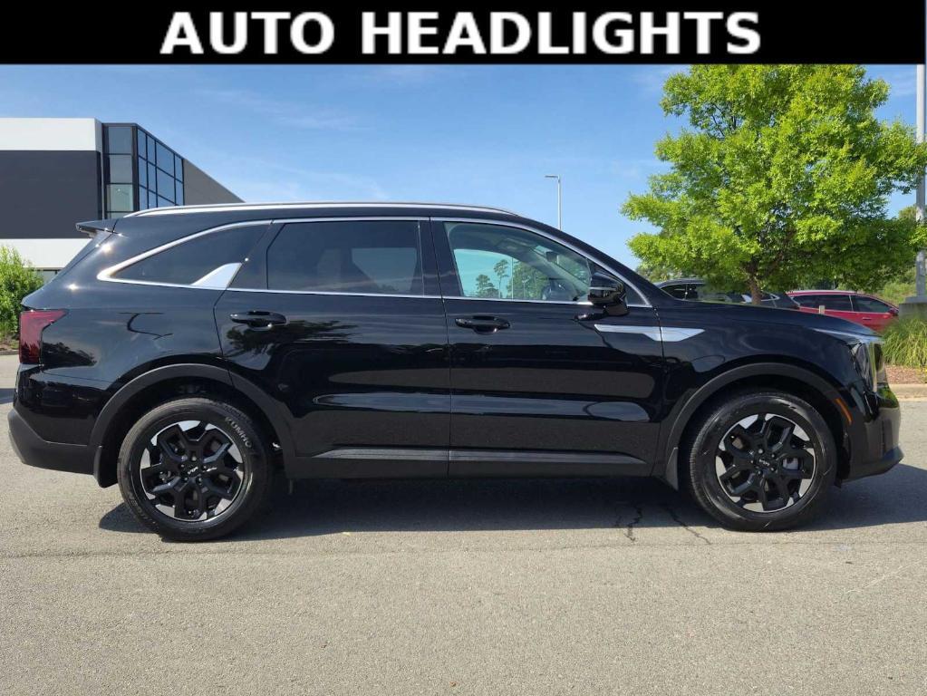 used 2025 Kia Sorento car, priced at $34,282