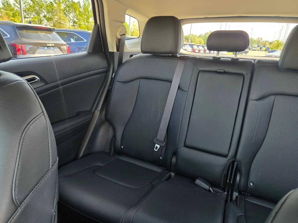 used 2025 Kia Sportage car, priced at $27,620