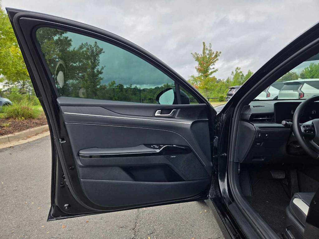 used 2025 Kia K5 car, priced at $27,765