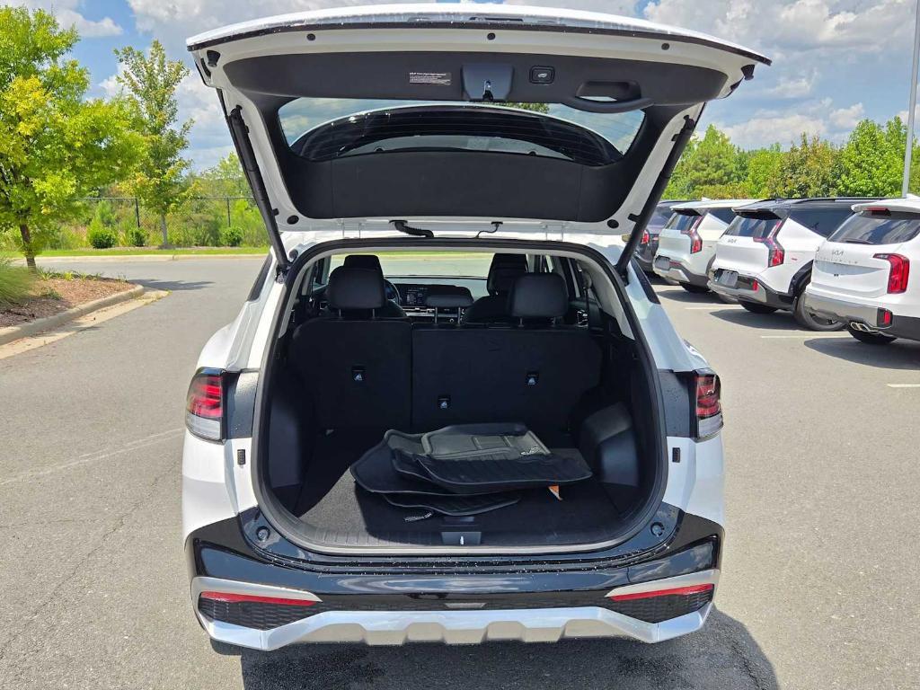 used 2024 Kia Sportage car, priced at $31,991