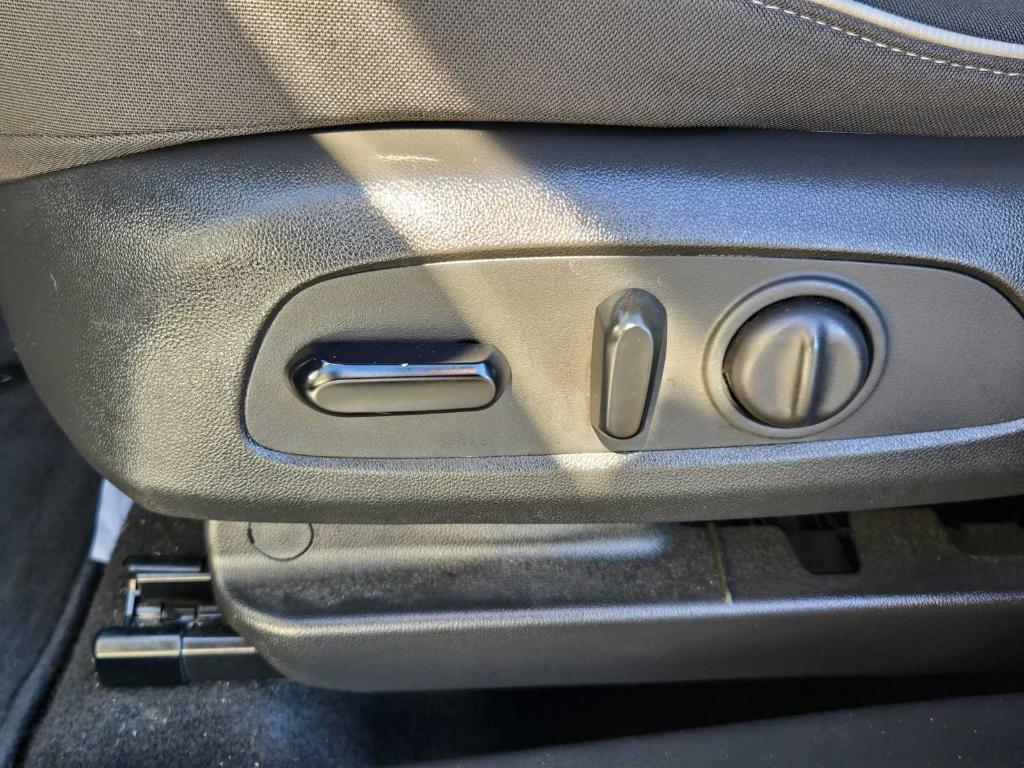 used 2023 Chevrolet TrailBlazer car, priced at $20,476