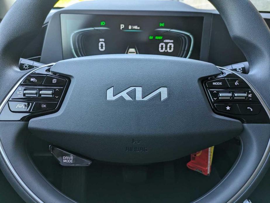 new 2024 Kia Niro car, priced at $28,105