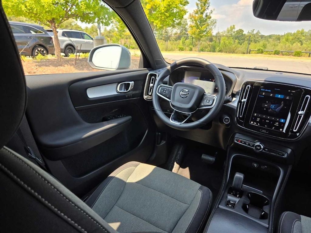 used 2023 Volvo XC40 car, priced at $20,968