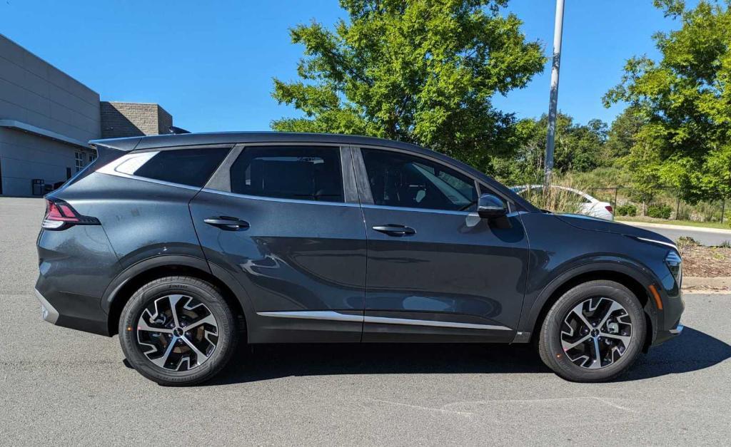 new 2024 Kia Sportage car, priced at $30,385