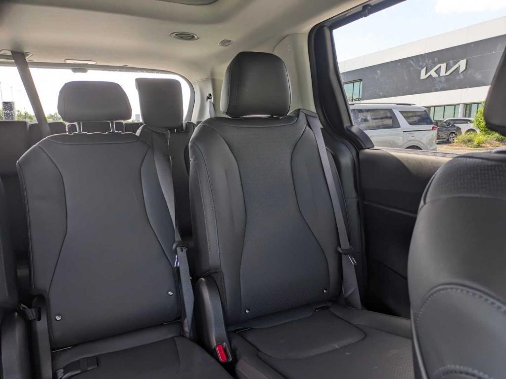 used 2025 Kia Carnival Hybrid car, priced at $49,659