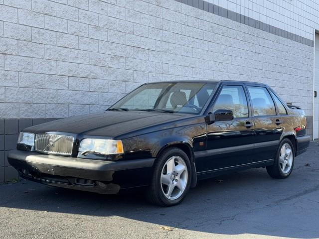 used 1995 Volvo 850 car, priced at $11,990