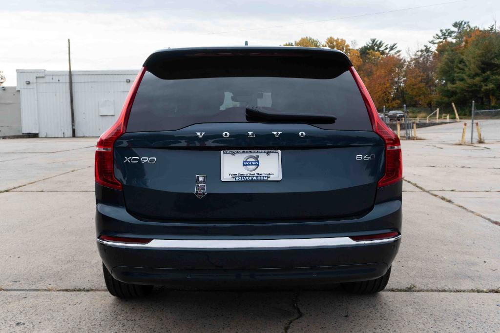 new 2024 Volvo XC90 car, priced at $65,395