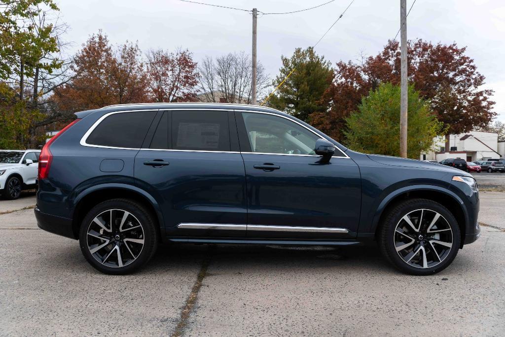 new 2024 Volvo XC90 car, priced at $65,395