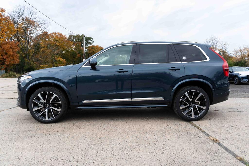 new 2024 Volvo XC90 car, priced at $65,395