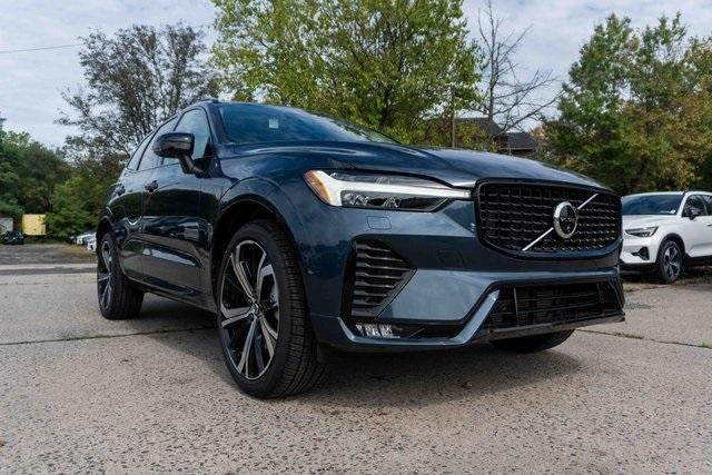 new 2025 Volvo XC60 car, priced at $66,625