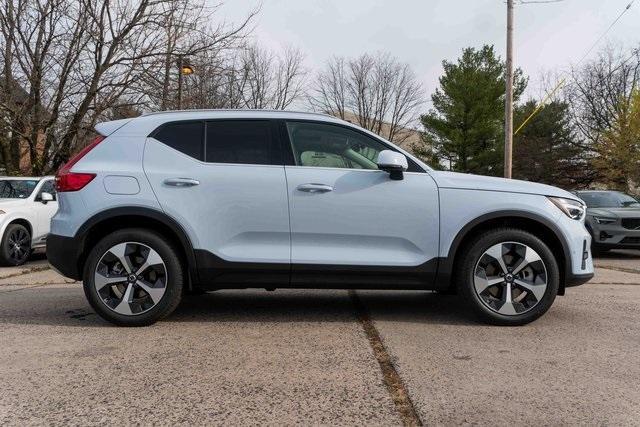 new 2025 Volvo XC40 car, priced at $49,565