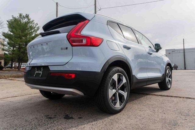 new 2025 Volvo XC40 car, priced at $49,565