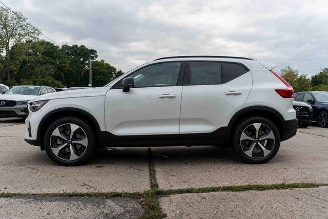 new 2025 Volvo XC40 car, priced at $47,750