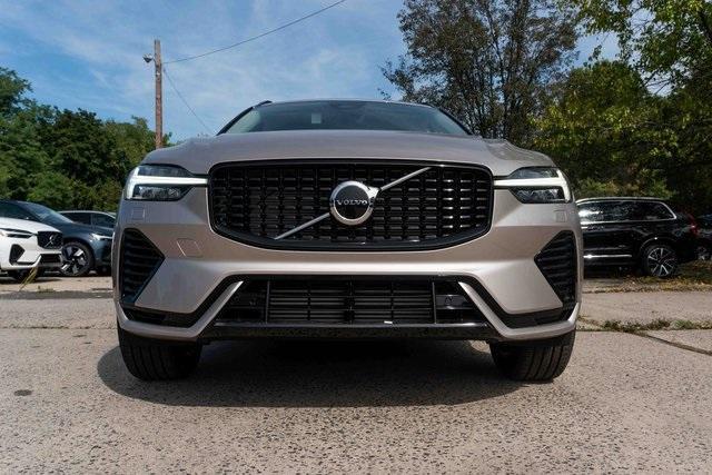 new 2025 Volvo XC60 Plug-In Hybrid car, priced at $61,690