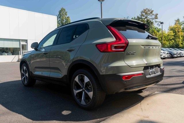 new 2025 Volvo XC40 car, priced at $49,565