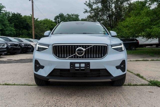 new 2024 Volvo XC40 car, priced at $48,295