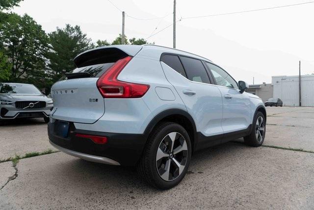 new 2024 Volvo XC40 car, priced at $48,295