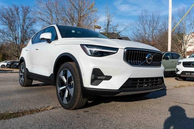 new 2025 Volvo XC40 car, priced at $48,315