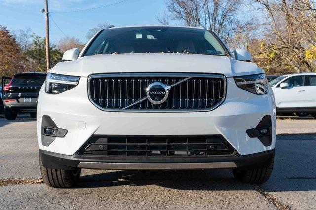 new 2025 Volvo XC40 car, priced at $48,315