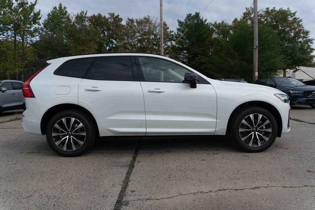 new 2025 Volvo XC60 car, priced at $54,925