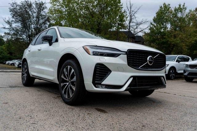 new 2025 Volvo XC60 car, priced at $50,690