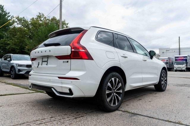 new 2025 Volvo XC60 car, priced at $50,690