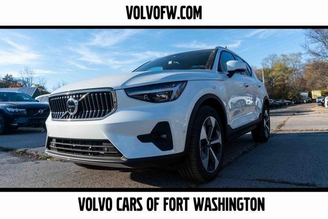 new 2025 Volvo XC40 car, priced at $51,550