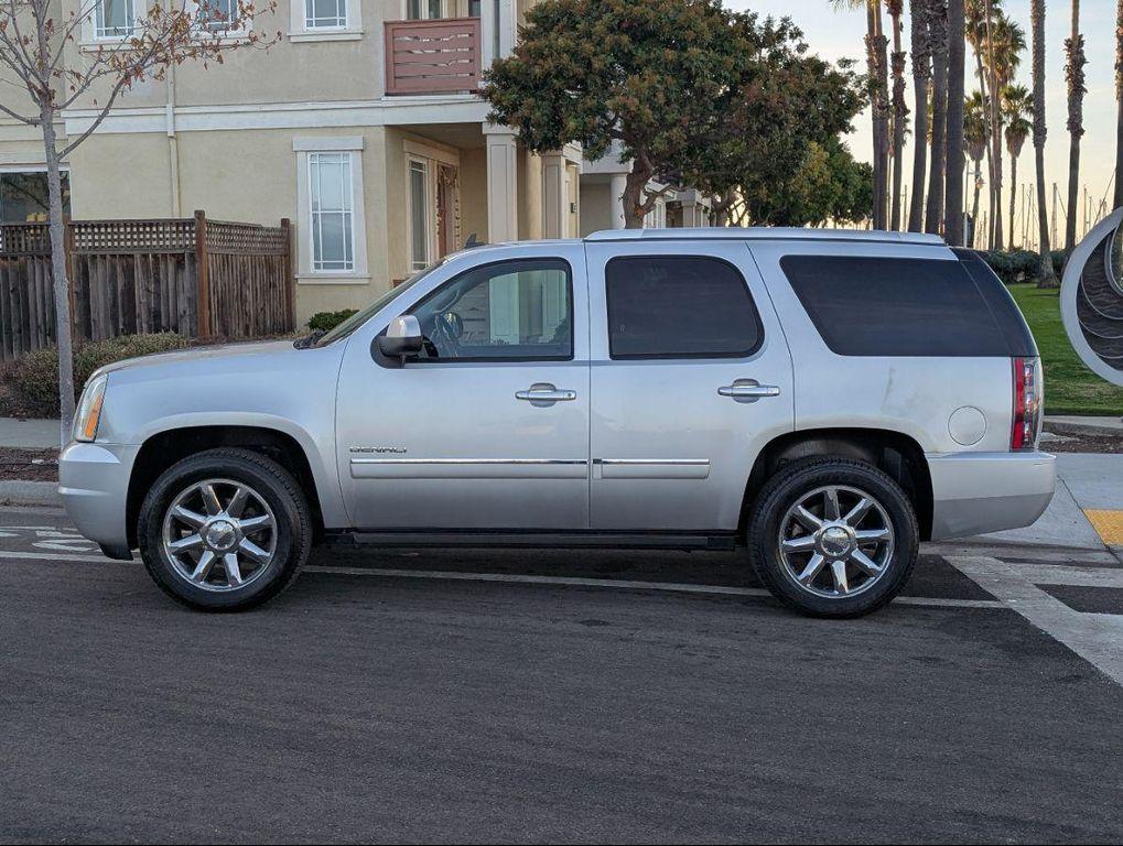 used 2012 GMC Yukon car, priced at $12,988