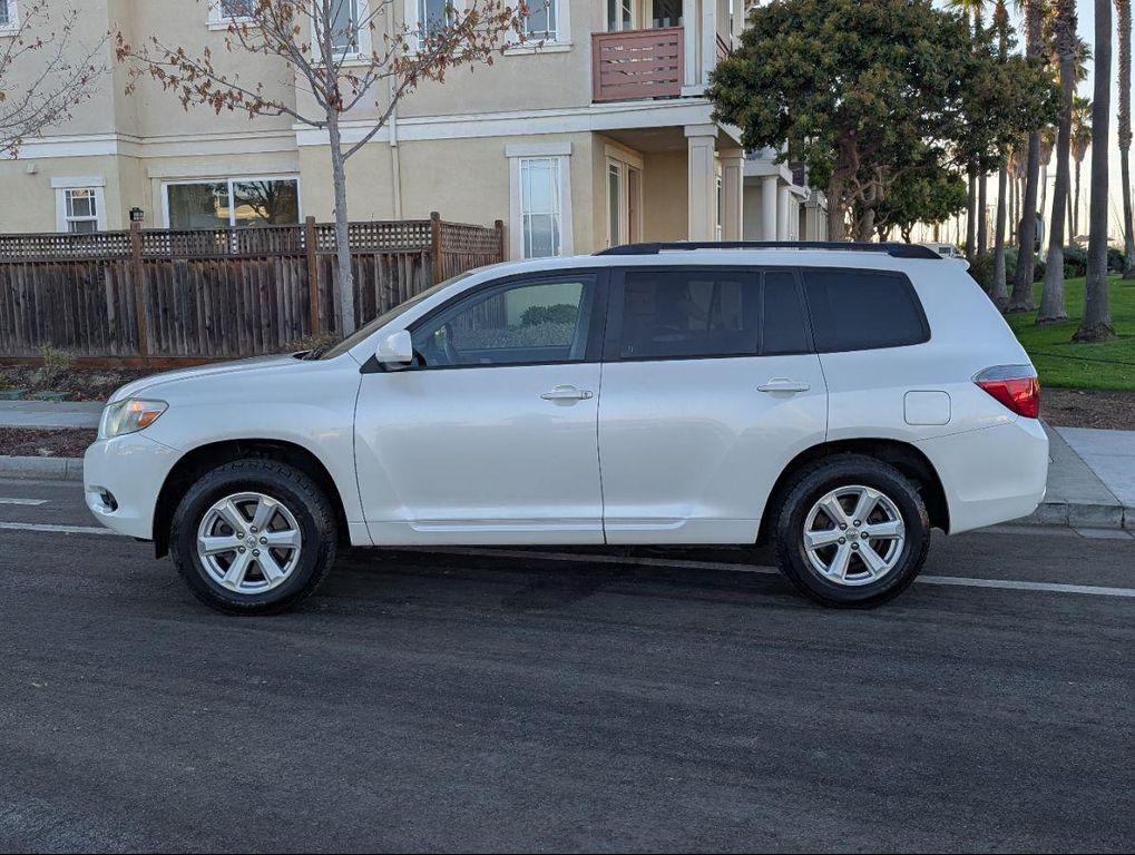 used 2008 Toyota Highlander car, priced at $11,988