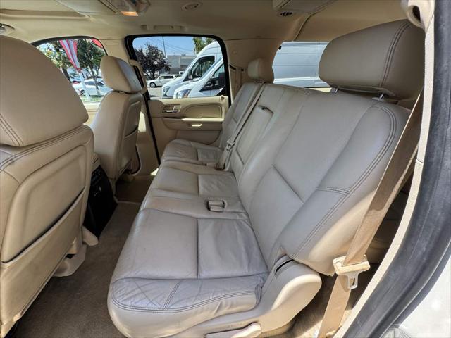 used 2008 Cadillac Escalade ESV car, priced at $15,988