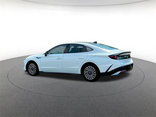 new 2025 Hyundai Sonata Hybrid car, priced at $34,300