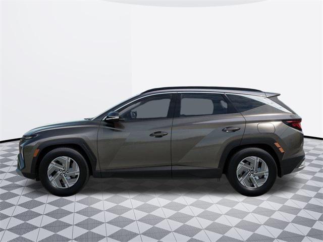 new 2025 Hyundai TUCSON Hybrid car, priced at $33,662