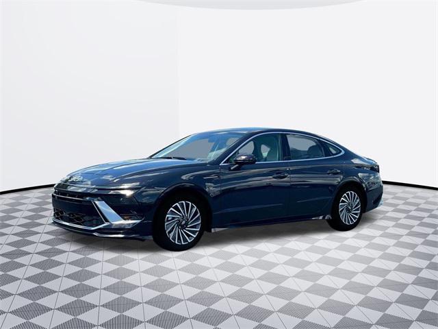 new 2024 Hyundai Sonata Hybrid car, priced at $30,922