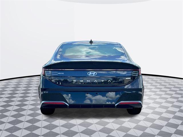 new 2024 Hyundai Sonata Hybrid car, priced at $30,922