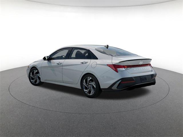 new 2025 Hyundai Elantra car, priced at $21,739