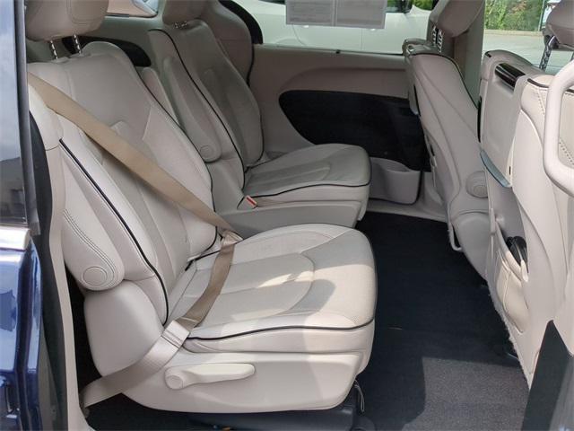 used 2018 Chrysler Pacifica Hybrid car, priced at $20,311
