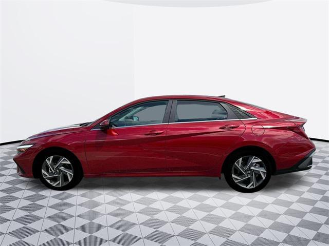 new 2025 Hyundai Elantra car, priced at $26,074