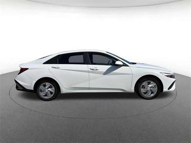 new 2025 Hyundai Elantra car, priced at $21,051
