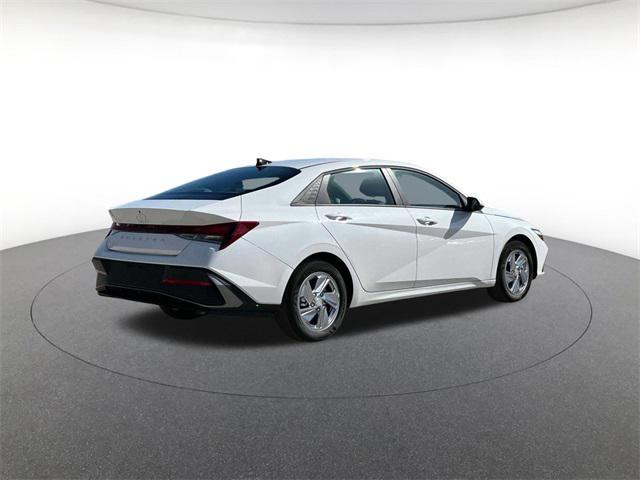 new 2025 Hyundai Elantra car, priced at $21,051