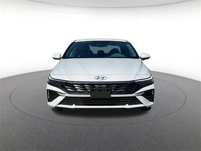 new 2025 Hyundai Elantra car, priced at $21,051