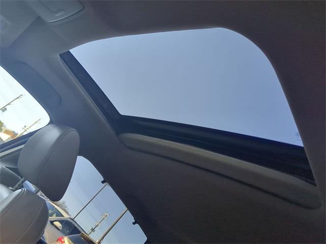 used 2016 Acura MDX car, priced at $18,491