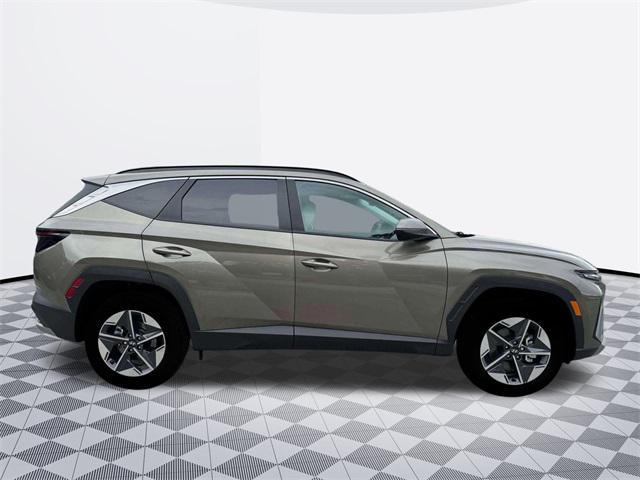 new 2025 Hyundai Tucson Hybrid car, priced at $36,628