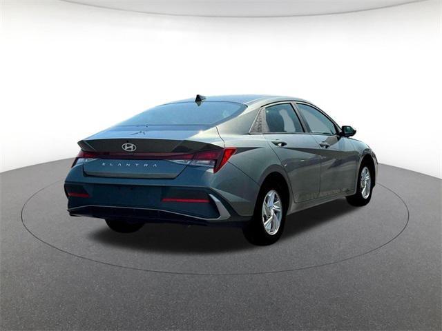 new 2025 Hyundai Elantra car, priced at $20,674