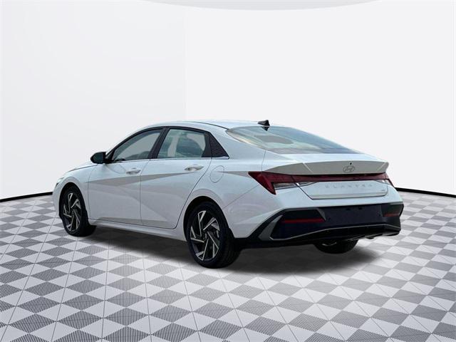 new 2024 Hyundai Elantra car, priced at $29,290