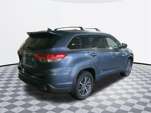 used 2017 Toyota Highlander car, priced at $19,911