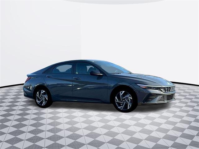 new 2025 Hyundai ELANTRA HEV car, priced at $26,328